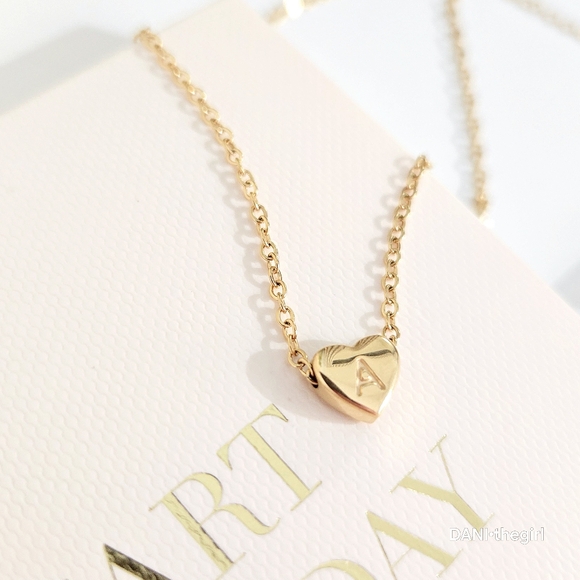 NEW Gold Candy Heart Shape Letter A Engraved Pendant Necklace - Picture 5 of 7